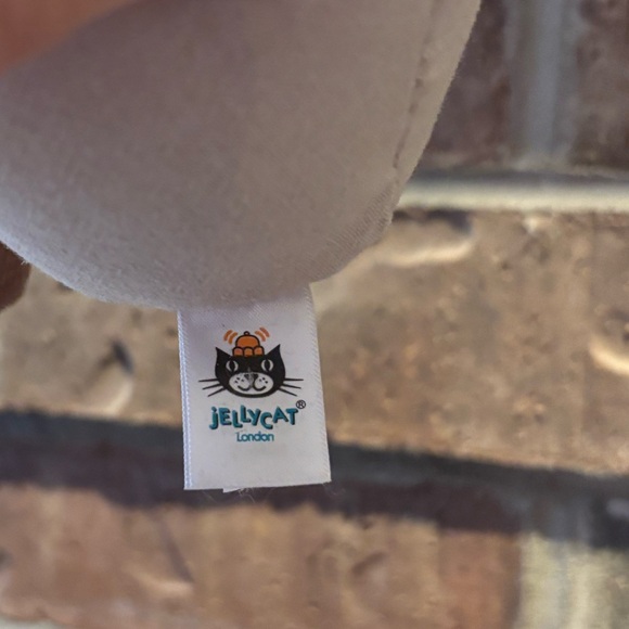 Jellycat Amuseables Daffodil - Picture 7 of 13